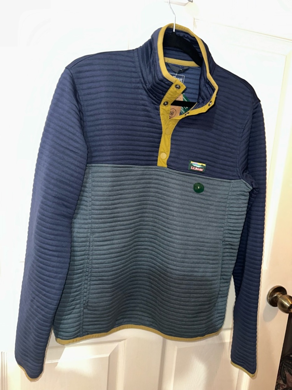 L.L. Bean airlight knit quilted Pullover jacket Navy and grey Mustard Trim NWT S